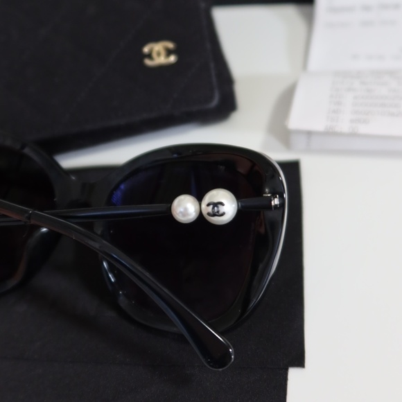 Original Chanel Sunglasses - Picture 3 of 7